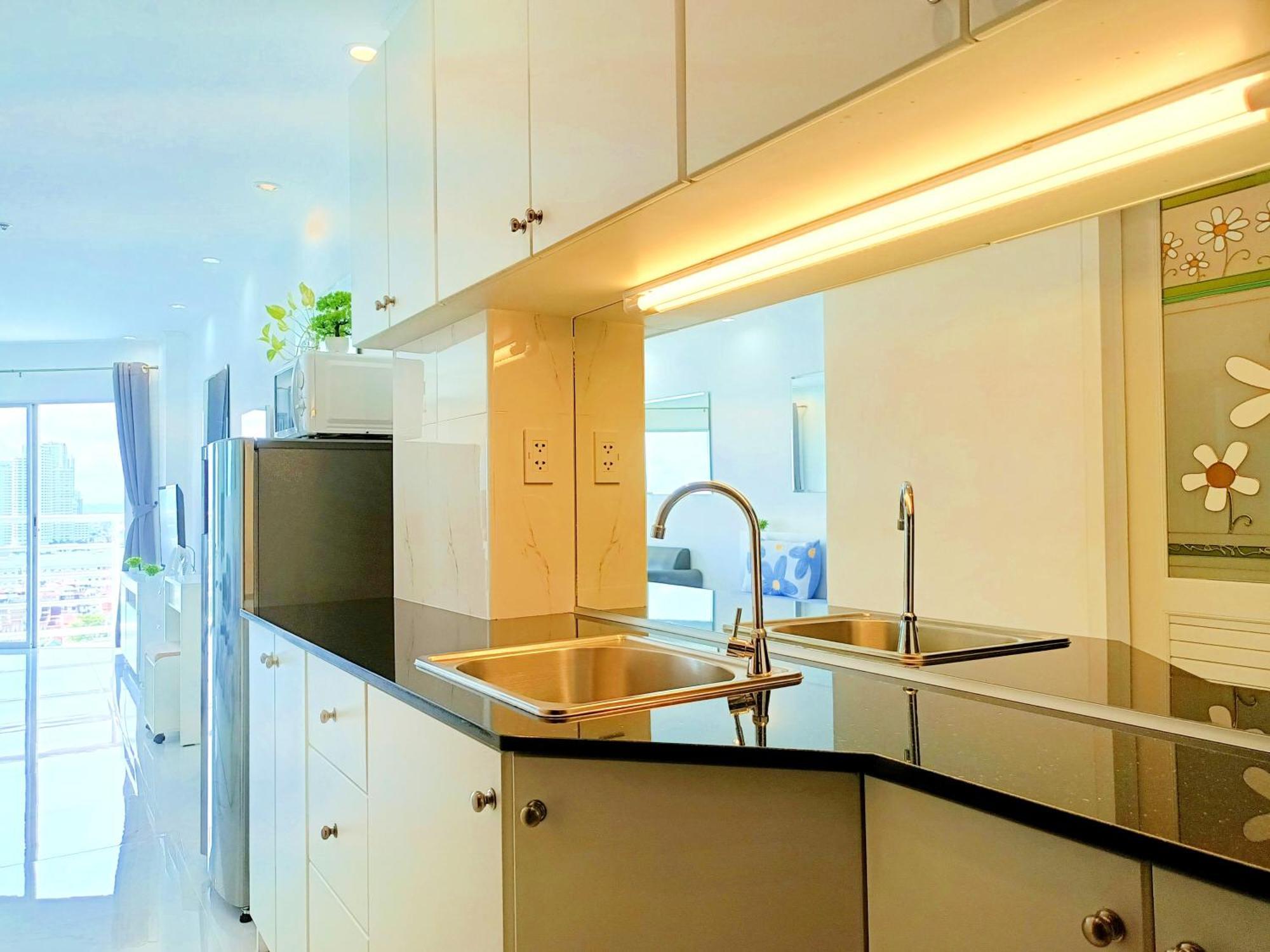 Sea View Beachfront Condos Pattaya Jomtien Exterior foto