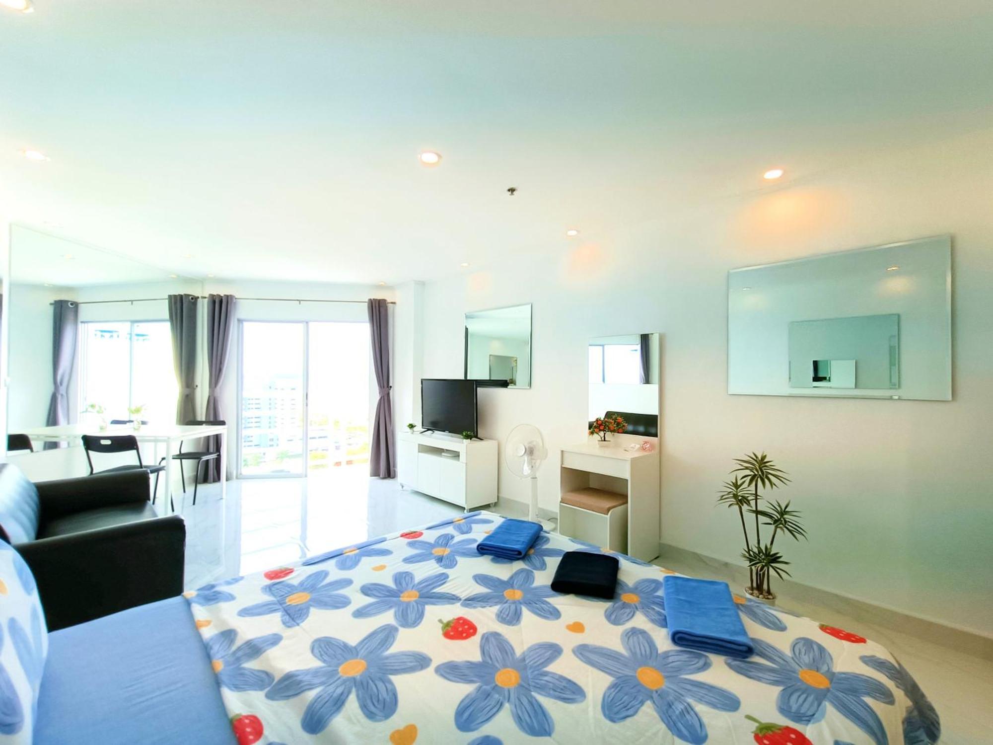 Sea View Beachfront Condos Pattaya Jomtien Exterior foto